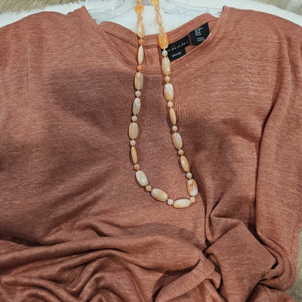 Tahari Women's Terracotta Button-Back Shirt With FREE Matching Necklace - Picture 5 of 10
